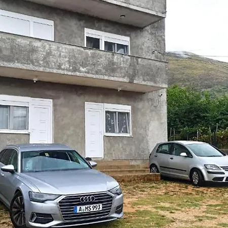 P&p Apartmans Drapic Daire Trebin